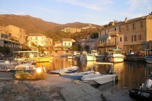 Villa avec jardin en Corse à 5mn à pied de la mer et du sentier des randonnées