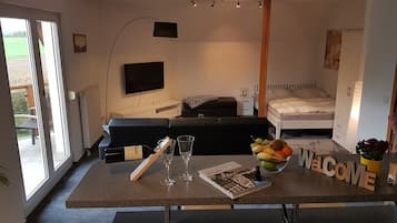 Studiosuite | Bügeleisen/Bügelbrett, kostenloses WLAN