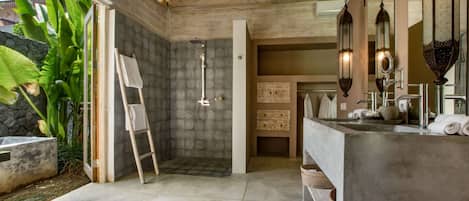 Hair dryer, towels