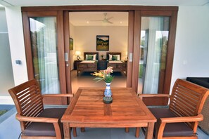 Dining - Rent a Luxury Villa in Bali Close to the Beach, Bali Villa 2054 (Bali)