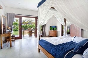 5 bedrooms, iron/ironing board, Internet, bed sheets