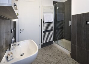 風筒、提供毛巾