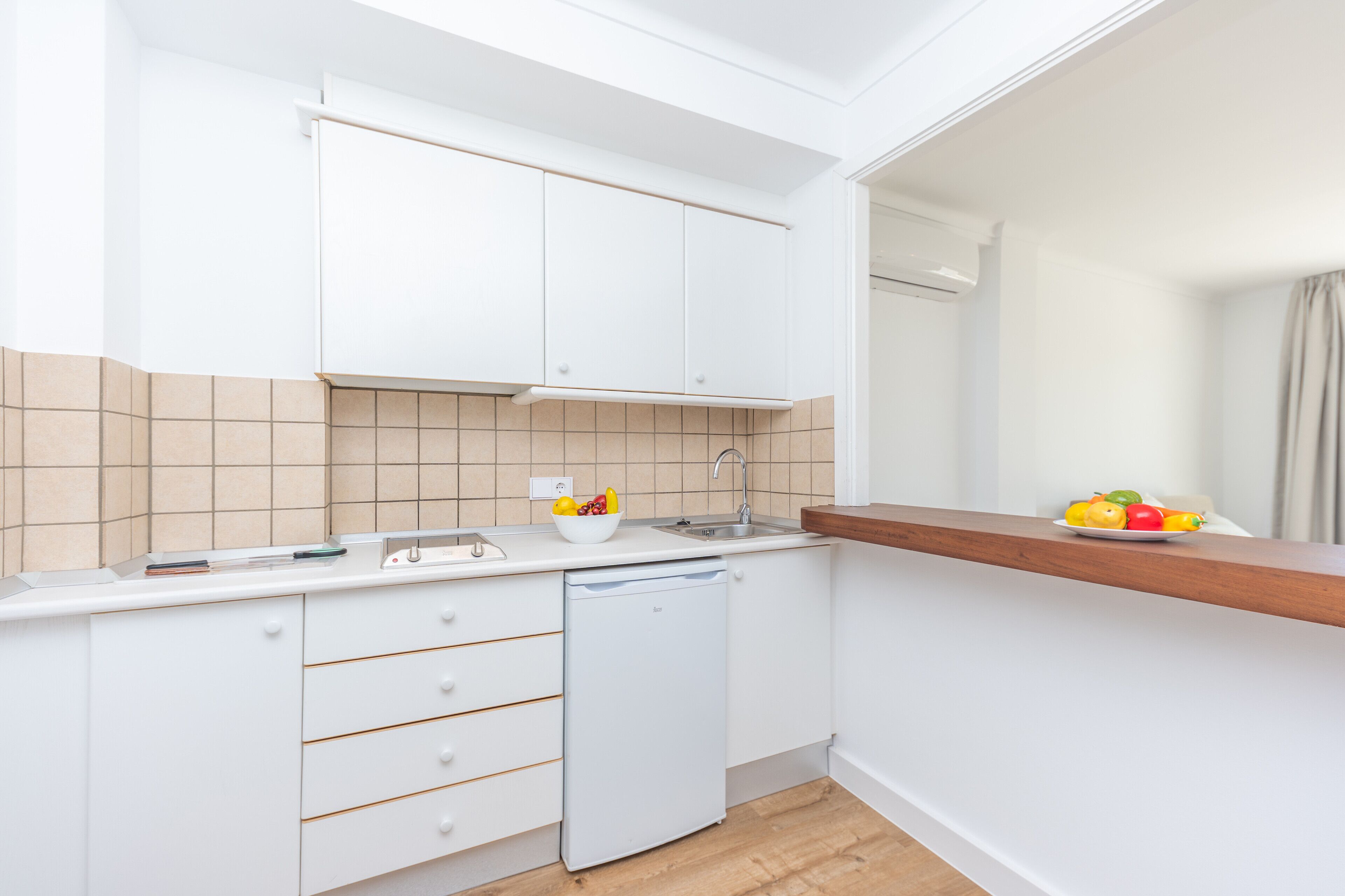 Fridge, microwave, stovetop, highchair