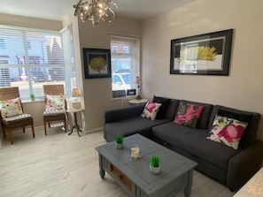 Family Apartment (Ground Floor) | Living area - Rawcliffe Holiday Lets (Blackpool)