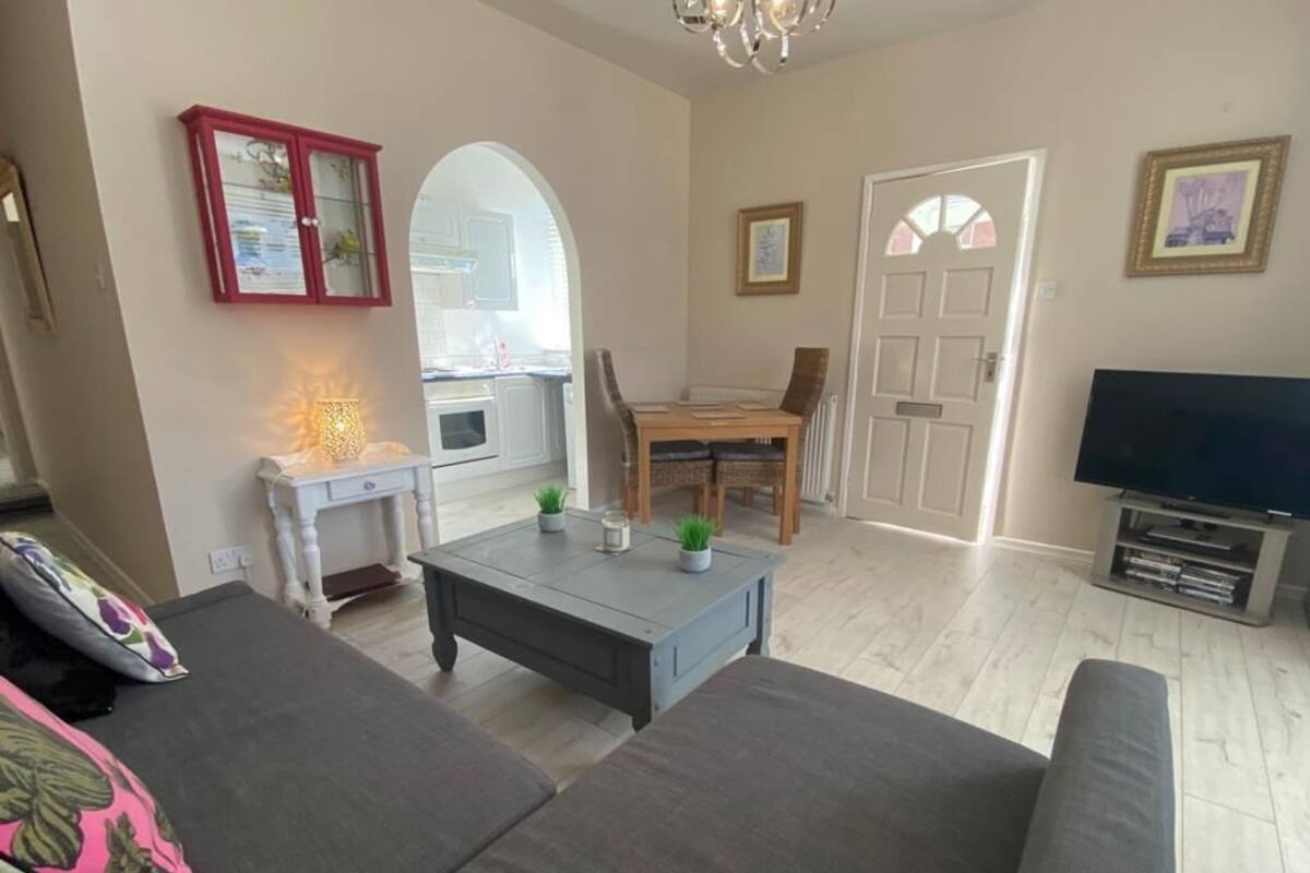 Family Apartment (Ground Floor) | Living area