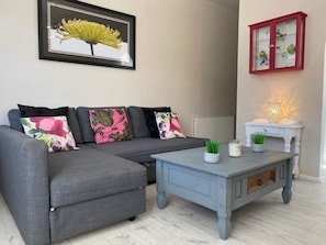 Family Apartment (Ground Floor) | Living area - Rawcliffe Holiday Lets (Blackpool)