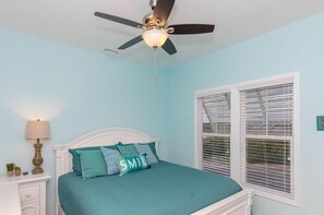 5 bedrooms, iron/ironing board, WiFi