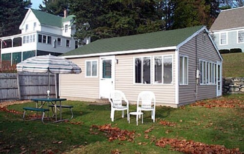 3 one-bedroom fully equipped cottages with free WIFI /weekly rental