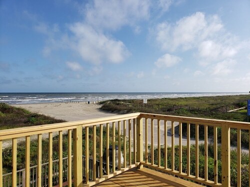 Sea Isle Galveston's Blue Starfish #1920595 - Enjoy First Row Views