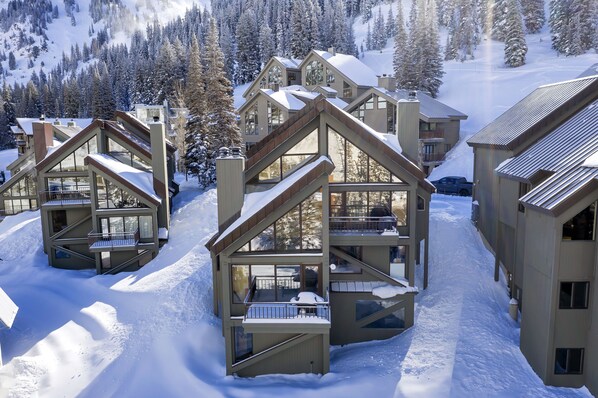 Exterior - Mountain Modern Ski-in/out Townhome with Private Hot Tub (Alta)