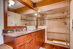 Bathtub, hair dryer, towels