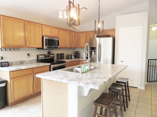 Chandler Home 4 Bdrms. Heated private pool…90+ at no additional charge