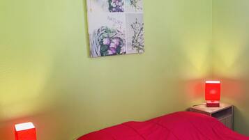 Een strijkplank/strijkijzer, wifi