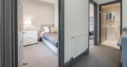 Elegante casa de 4 dormitorios recientemente renovada