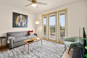 Family Apartment, 2 Bedrooms, 2 Bathrooms (Self Check-in with Virtual Front Desk) | Living room