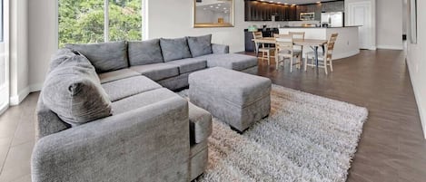 Televisión, oficina