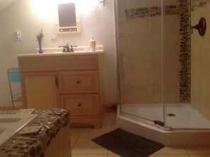 Dusche, Handtücher, Seife