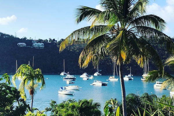 Great Cruz Bay