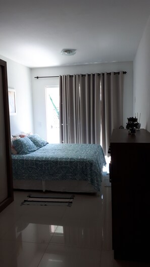 2 quartos, ferros/tábuas de passar roupa, Wi-Fi