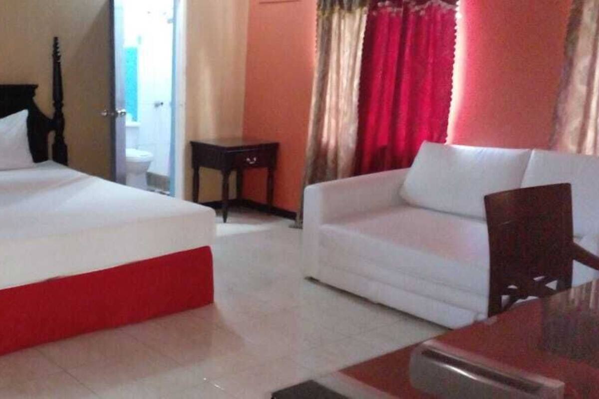 Iron/ironing board, free WiFi