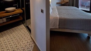 1 bedroom, WiFi (free), bed sheets - Legends Deluxe Studio 304 Sidari Corfu (Corfu)
