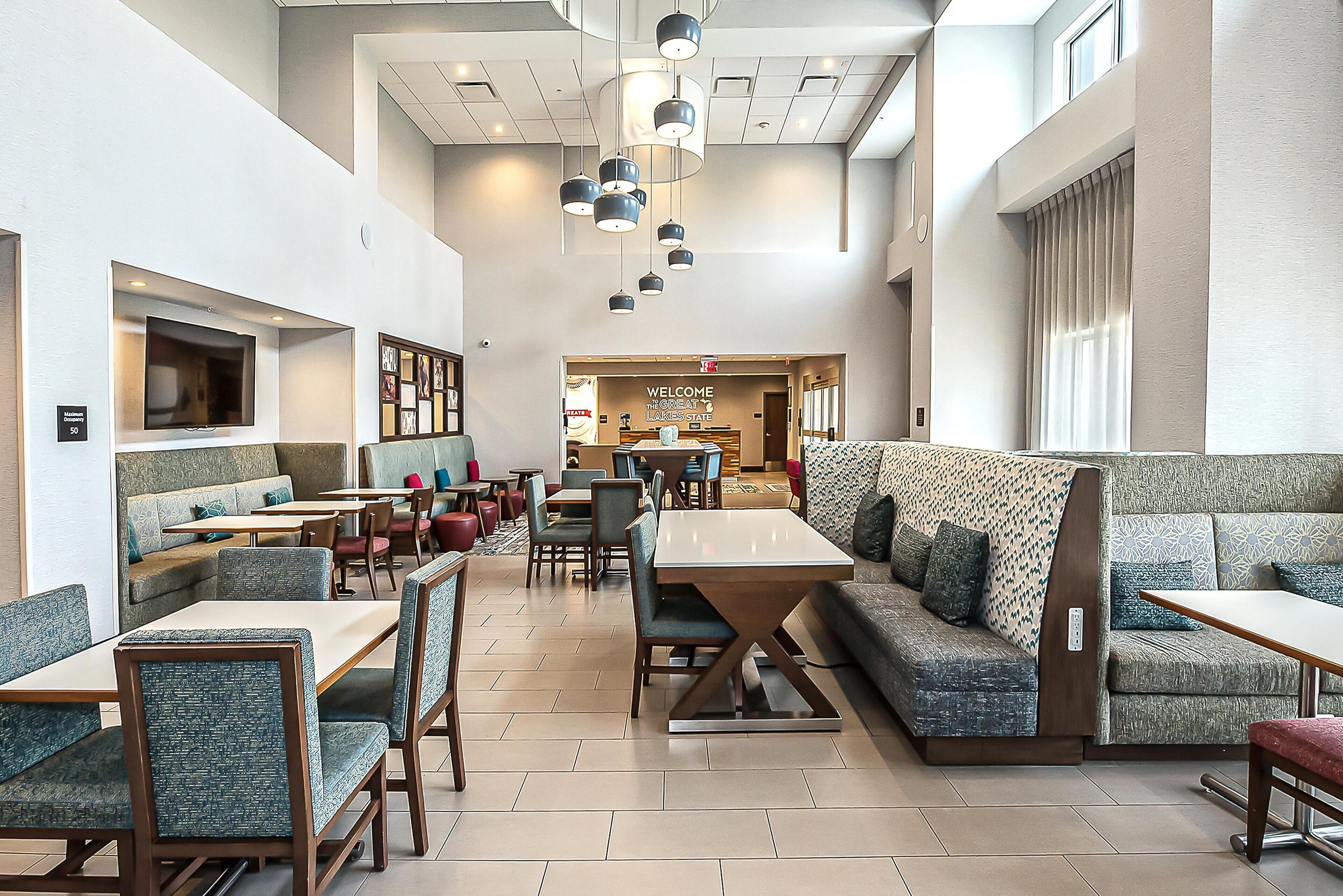 Free daily buffet breakfast