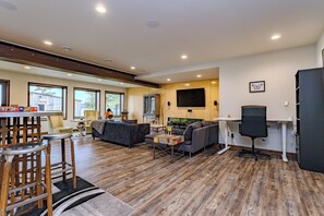 Unclassified image, 4 of 38, button - Lake + Ledge Retreat l Modern Luxury Home on Pike Lake (Hatley)