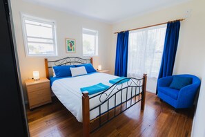 Free WiFi, bed sheets