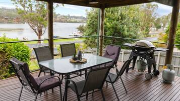 免费 WiFi、床单