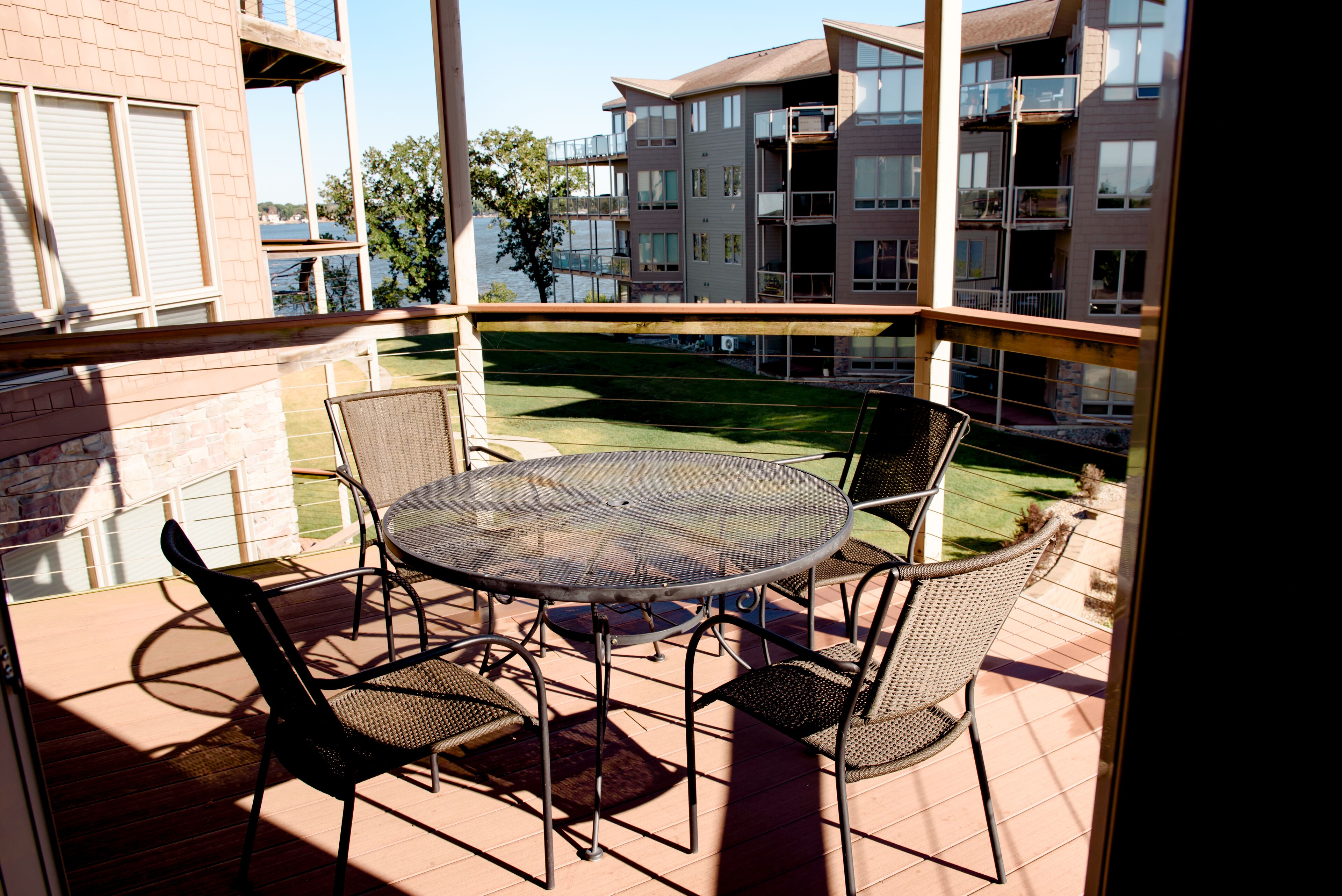 Awesome Lake View 3 Bed / 2 Bath Condo close to Bridges Bay Amenities!