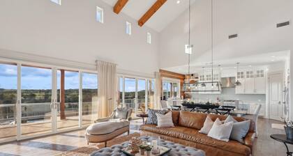 Schönes Haus mit 5 Schlafzimmern und 3 Bädern mit privatem Dock, Whirlpool, in der Nähe des Hells Gate