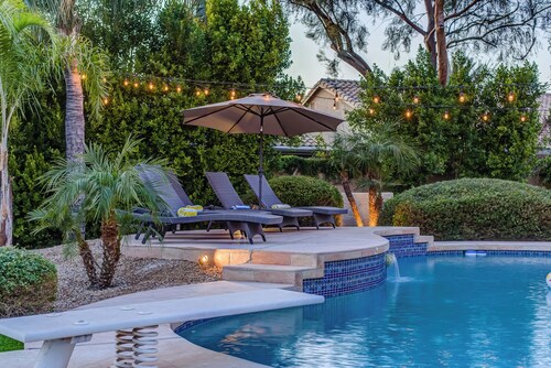 Täysin uusittu ylellinen 6 makuuhuoneen koti Scottsdale / Kierlandin sydämessä