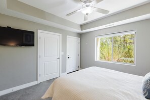 3 bedrooms, travel crib, free WiFi, bed sheets