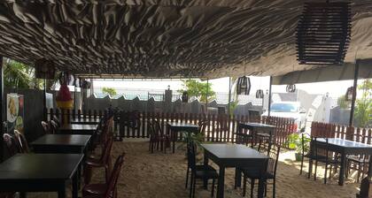 Ainah Beach Guest House