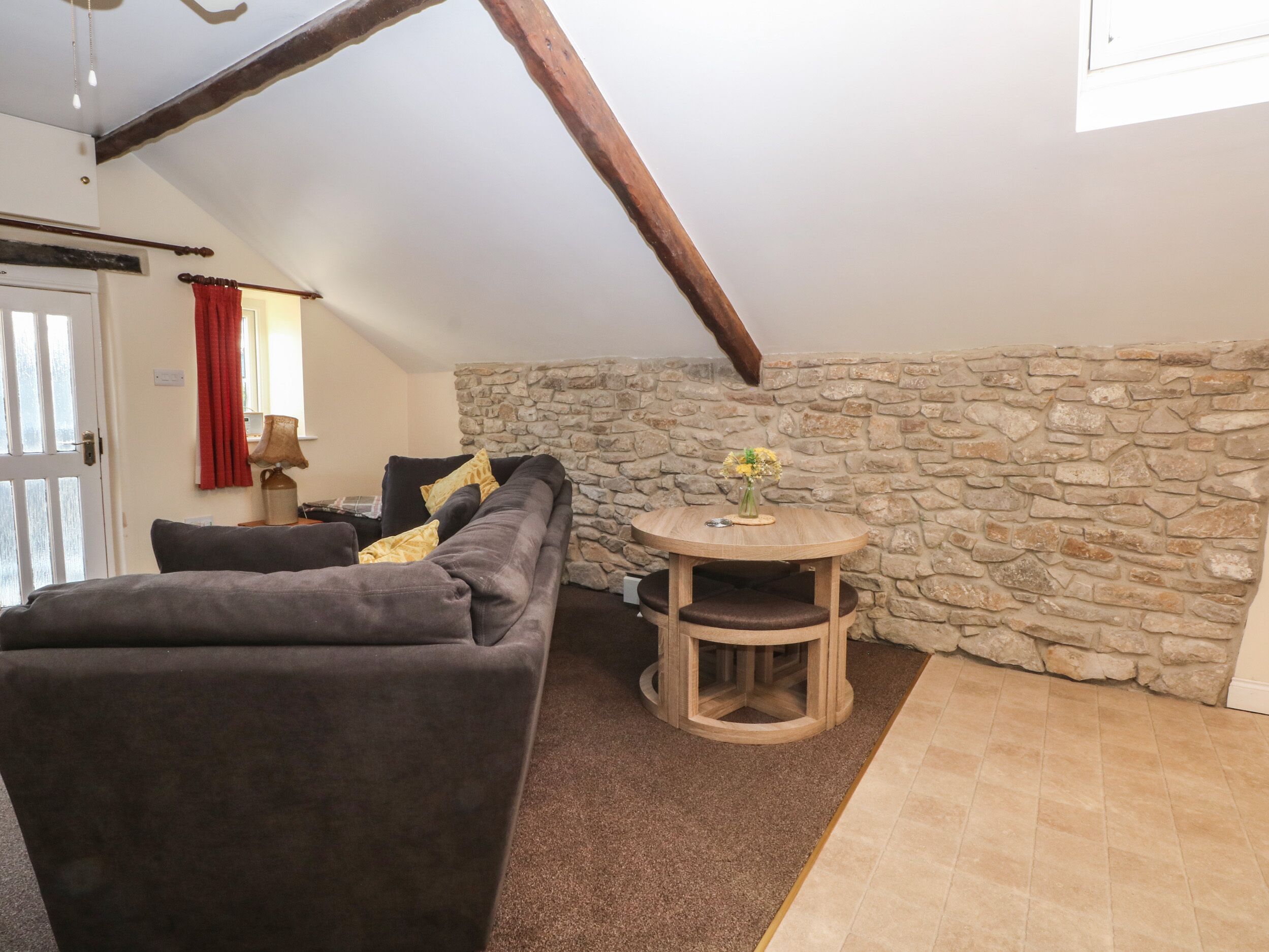 The Loft, Pet Friendly, Character Holiday Cottage In Buxton - Longnor