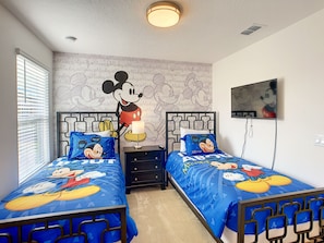House, 6 Bedrooms | 6 bedrooms, individually decorated, individually furnished