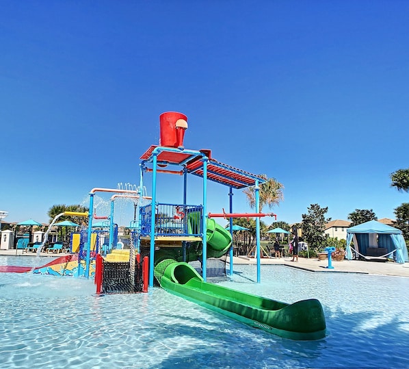 House, 5 Bedrooms | Pool | Outdoor pool