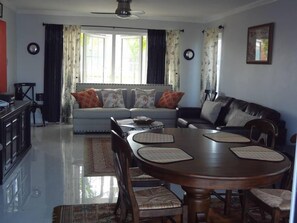 Exclusive Townhome | Living area - Solar Rhapsody (Negril)