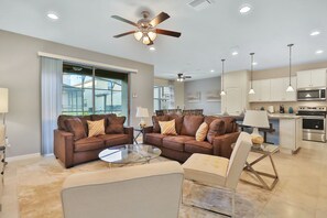 House, 5 Bedrooms | Living room - Daisy Villa by Florida Spirit (Kissimmee)