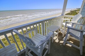 Superior Condo, 2 Bedrooms | Balcony