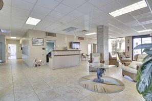 Condo, 2 Bedrooms | Interior