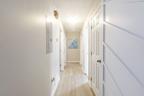 Interior - Adorable 3/2 close to Coolray Field and Mall of Ga. (Lawrenceville)