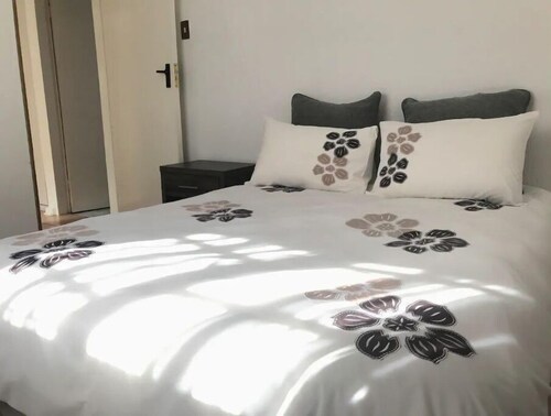 2 Bedroom House in Meer En See South Africa