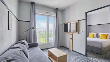 1 bedroom, free WiFi, bed sheets