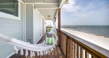 SUNRISE ON MAG - Beach House