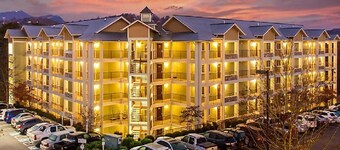 2 Bedroom 2 Bath near Pigeon Forge and Great Smoky Mountains National Park