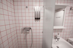 Dusche im Bad