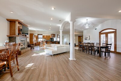 Hagenow Penthouse Suite 3500 Sq. Ft Executive Suite Downtown Lincoln