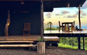 Outdoor dining - Casa Vikingo • A Unique, Secluded Highland Cabin (bellavista)