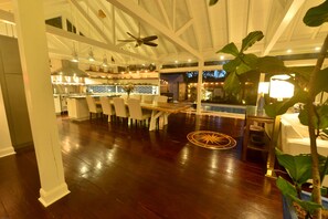 Outdoor dining - "Blu" a Grand, three-bedroom, two-bath, home with a heated pool in old-town KW (Key West)